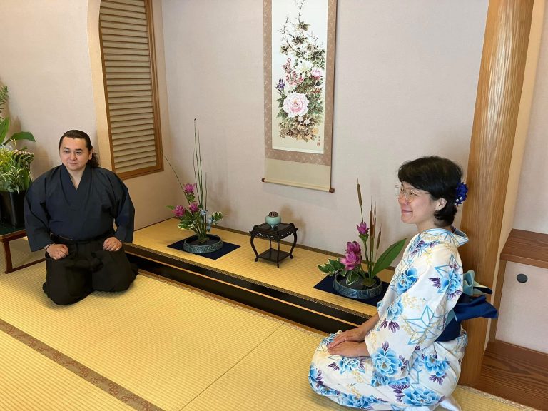 Ikebana Flower Arrangement Experience